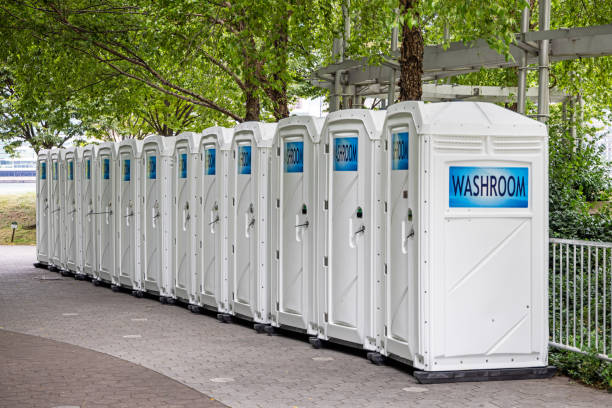 Best Portable restroom trailer rental  in Austin, TX